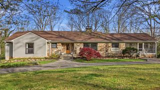 217 Arrow Drive, Signal Mountain, TN 37377