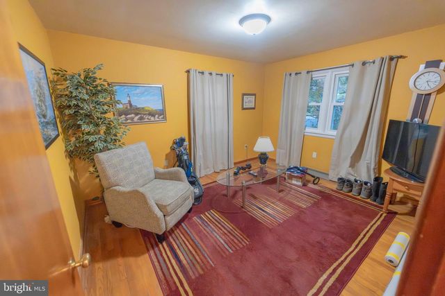 6150 CHAMBERS HILL RD, Harrisburg, PA 17111