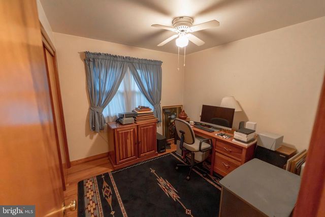 6150 CHAMBERS HILL RD, Harrisburg, PA 17111