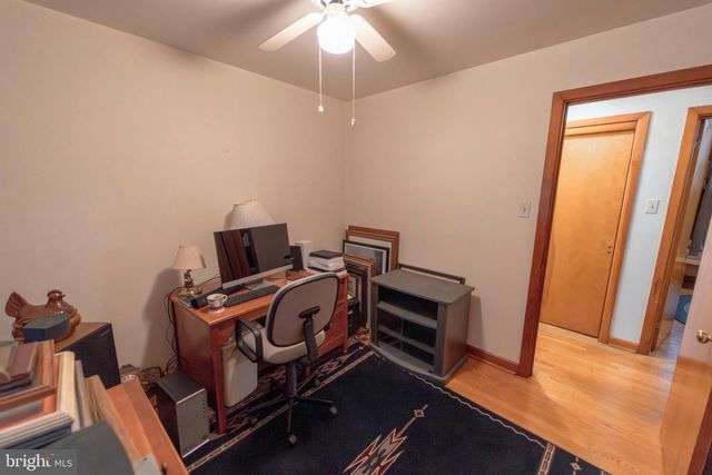 6150 CHAMBERS HILL RD, Harrisburg, PA 17111