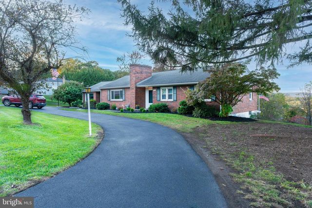 6150 CHAMBERS HILL RD, Harrisburg, PA 17111