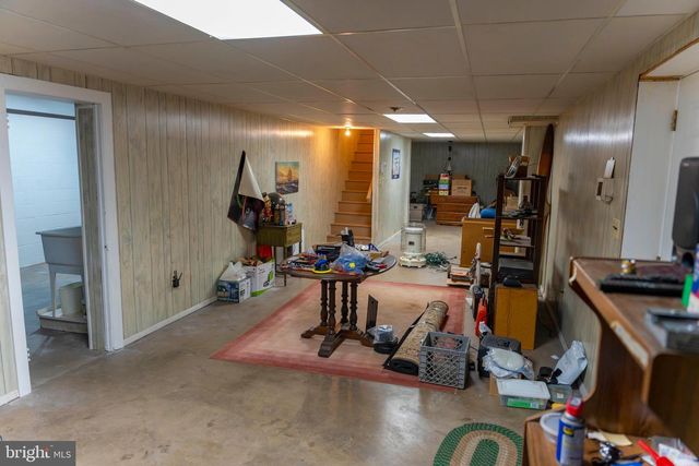 6150 CHAMBERS HILL RD, Harrisburg, PA 17111