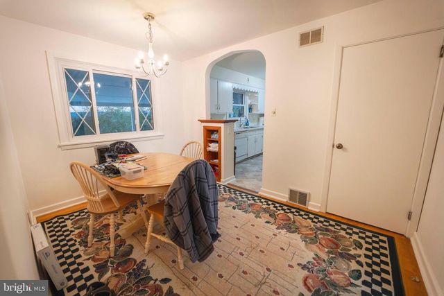 6150 CHAMBERS HILL RD, Harrisburg, PA 17111