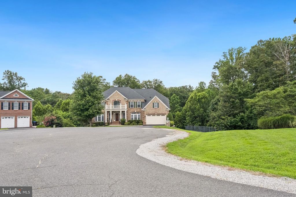 9336 ELKHORNE RUN CT, Lorton, VA 22079