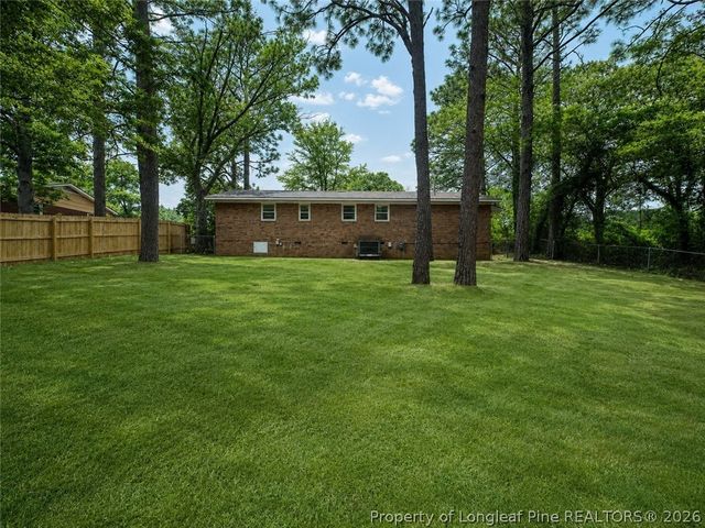 1404 Hibiscus Road, Fayetteville, NC 28311