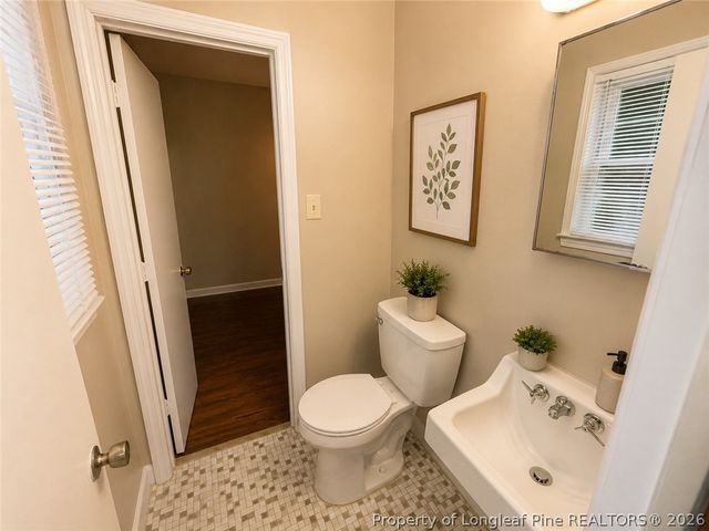 1404 Hibiscus Road, Fayetteville, NC 28311