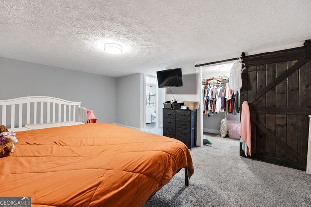 51 Cedar Circle, West Point, GA 31833