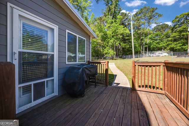 51 Cedar Circle, West Point, GA 31833