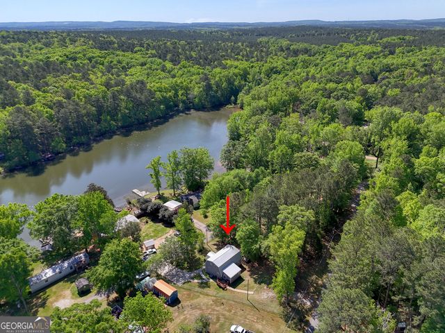 51 Cedar Circle, West Point, GA 31833