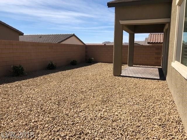 8638 Rori Springs Street, Las Vegas, NV 89178