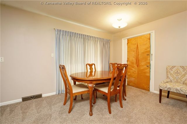 2 Reeves Drive, Nitro, WV 25143
