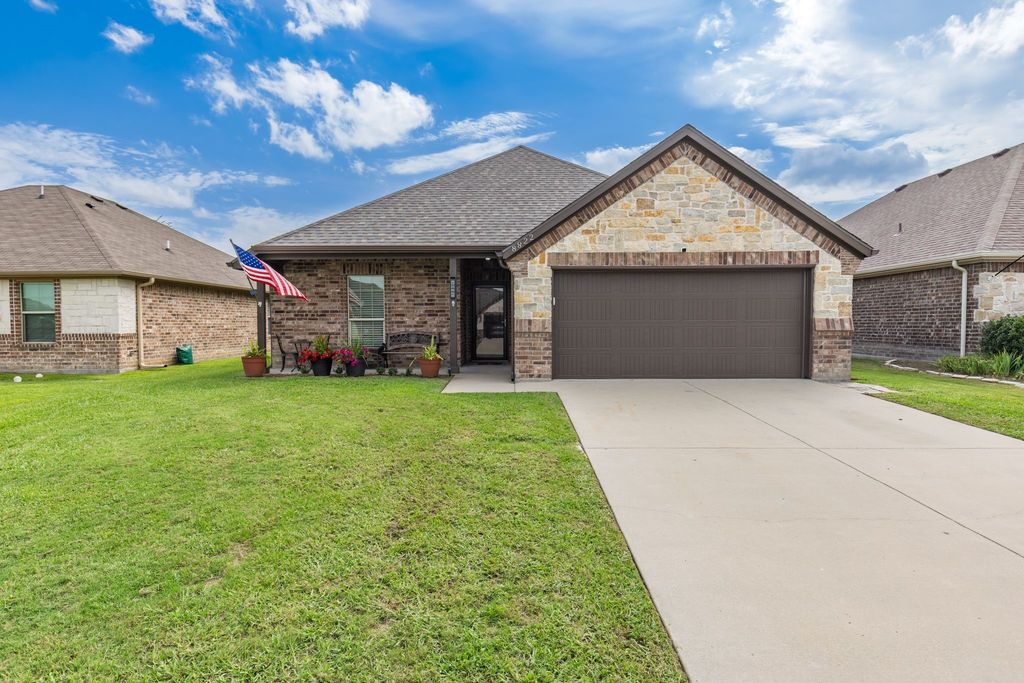 8822 Kiowa Drive, Greenville, TX 75402