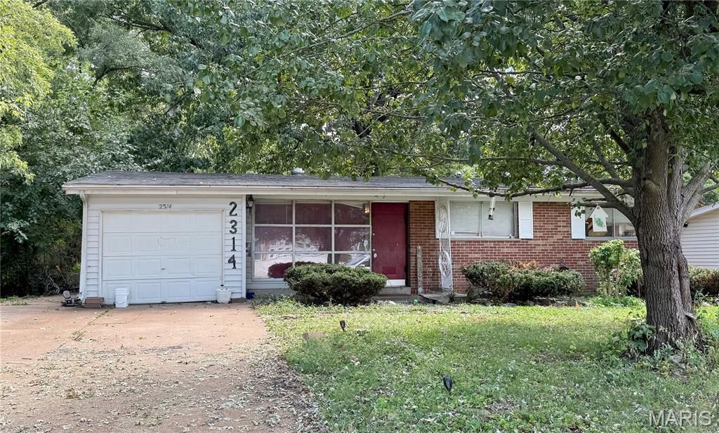2314 Hudson Road, St Louis, MO 63136