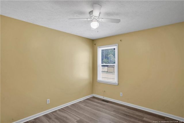 1040 Alexwood Drive, Hope Mills, NC 28348
