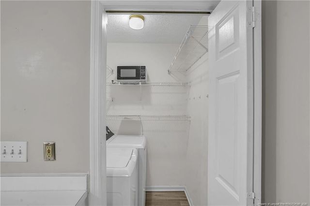 1040 Alexwood Drive, Hope Mills, NC 28348