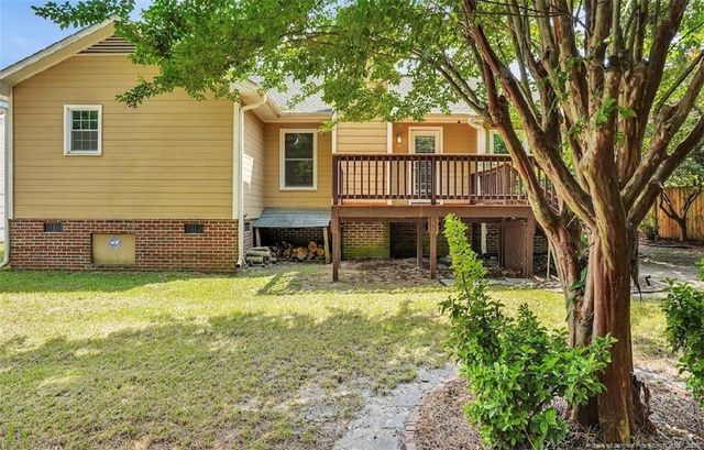 1040 Alexwood Drive, Hope Mills, NC 28348