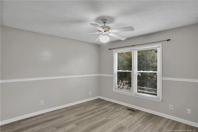 1040 Alexwood Drive, Hope Mills, NC 28348