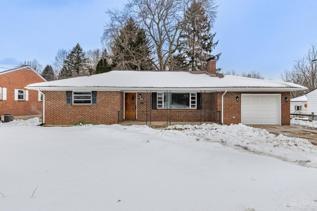 2108 Sunset Avenue, Springfield, OH 45505