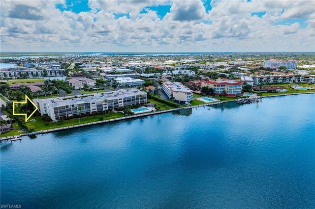 838 W Elkcam CIR # 202, Marco Island, FL 34145