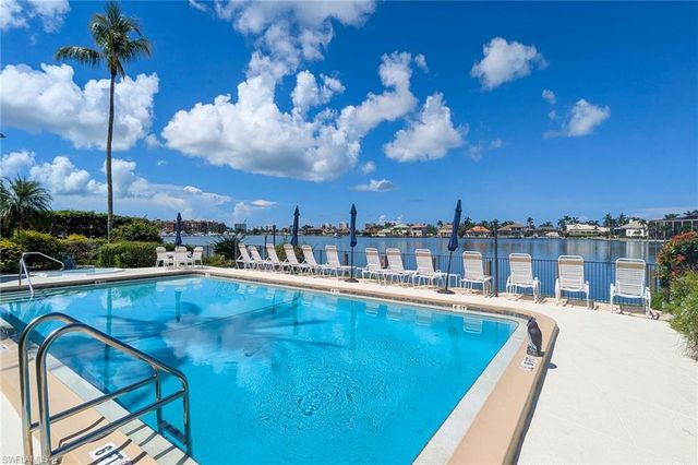 838 W Elkcam CIR # 202, Marco Island, FL 34145