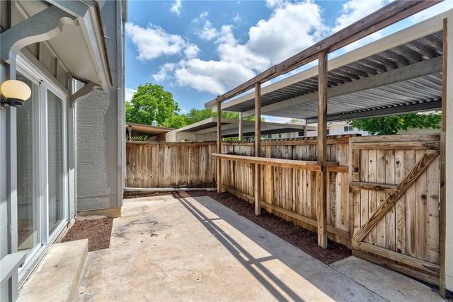 1817 Coronado Hills DR, Austin, TX 78752