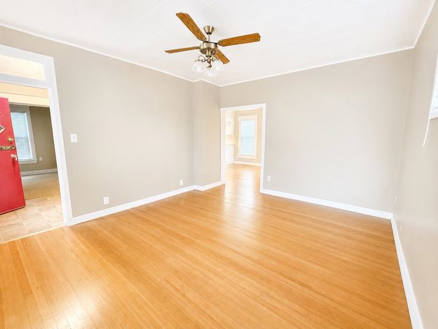 2414 N DAKOTA St, Spokane, WA 99207