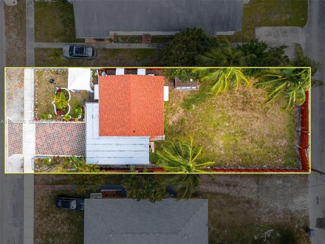 2210 Roosevelt St, Hollywood, FL 33020