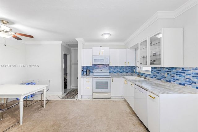 2210 Roosevelt St, Hollywood, FL 33020