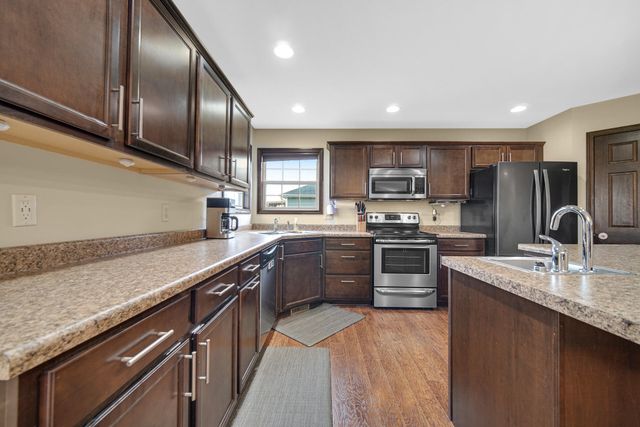 168 Meadow Lane, Wheatfield, IN 46392