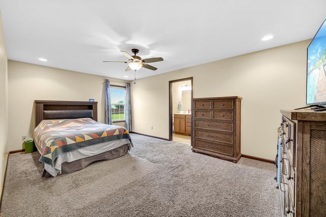 168 Meadow Lane, Wheatfield, IN 46392