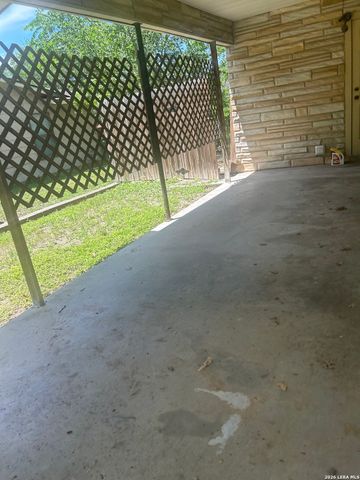 111 POSTWOOD DR, San Antonio, TX 78228