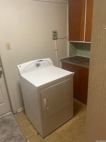 111 POSTWOOD DR, San Antonio, TX 78228