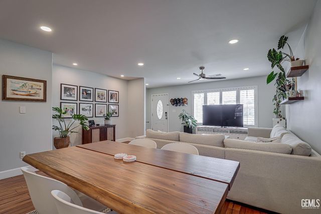 9210 Broadway Avenue, Bakersfield, CA 93311