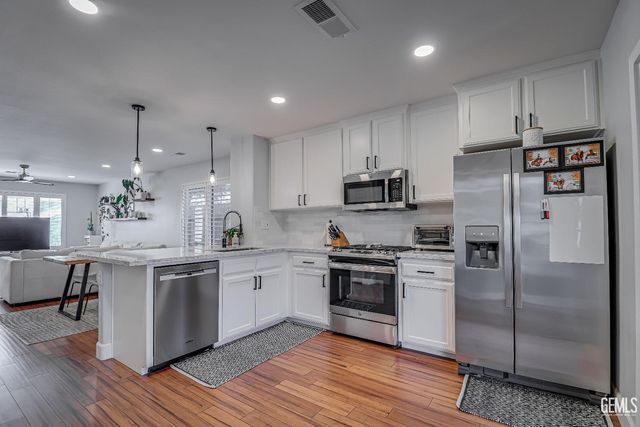 9210 Broadway Avenue, Bakersfield, CA 93311