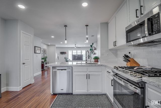 9210 Broadway Avenue, Bakersfield, CA 93311