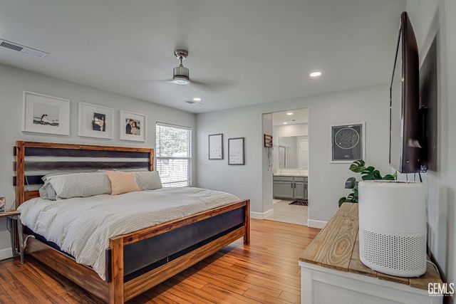 9210 Broadway Avenue, Bakersfield, CA 93311