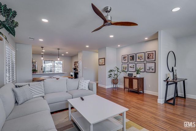 9210 Broadway Avenue, Bakersfield, CA 93311