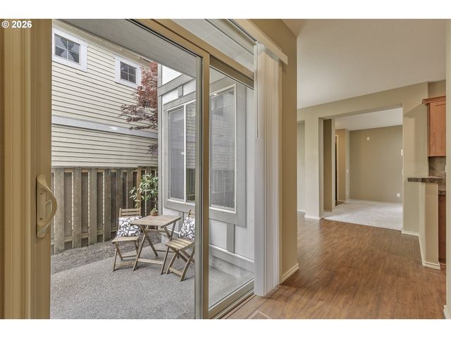 6756 Nw JOSS Ave, Portland, OR 97229