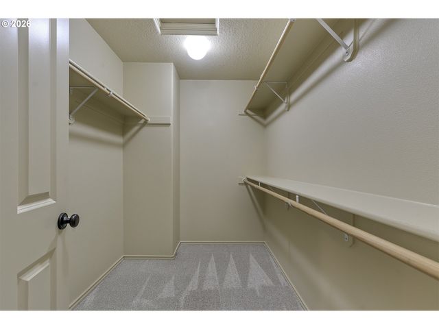 6756 Nw JOSS Ave, Portland, OR 97229