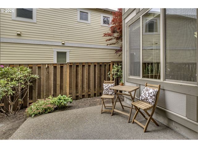 6756 Nw JOSS Ave, Portland, OR 97229