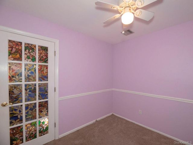 1 Atlantic Avenue 45, Farmingdale, NY 11735