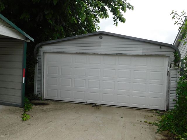 1131 Parks Drive, Spencer, IN 47460