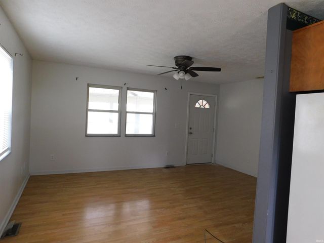 1131 Parks Drive, Spencer, IN 47460