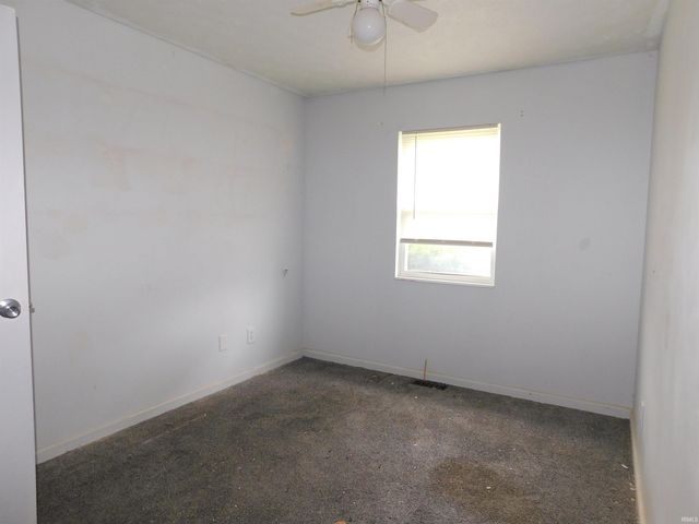 1131 Parks Drive, Spencer, IN 47460
