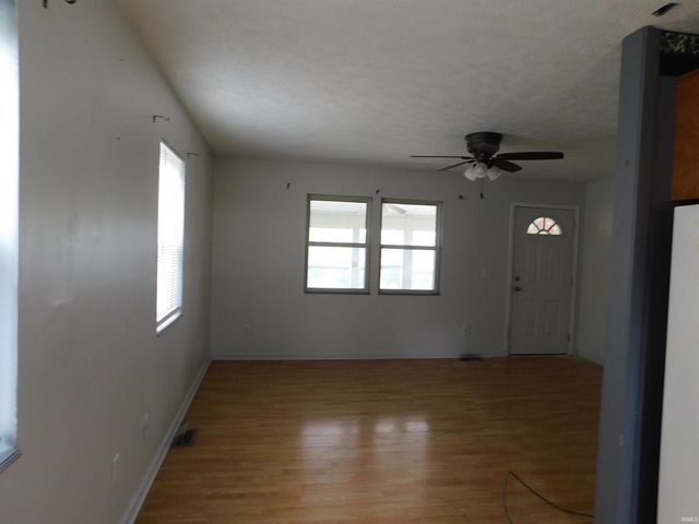 1131 Parks Drive, Spencer, IN 47460