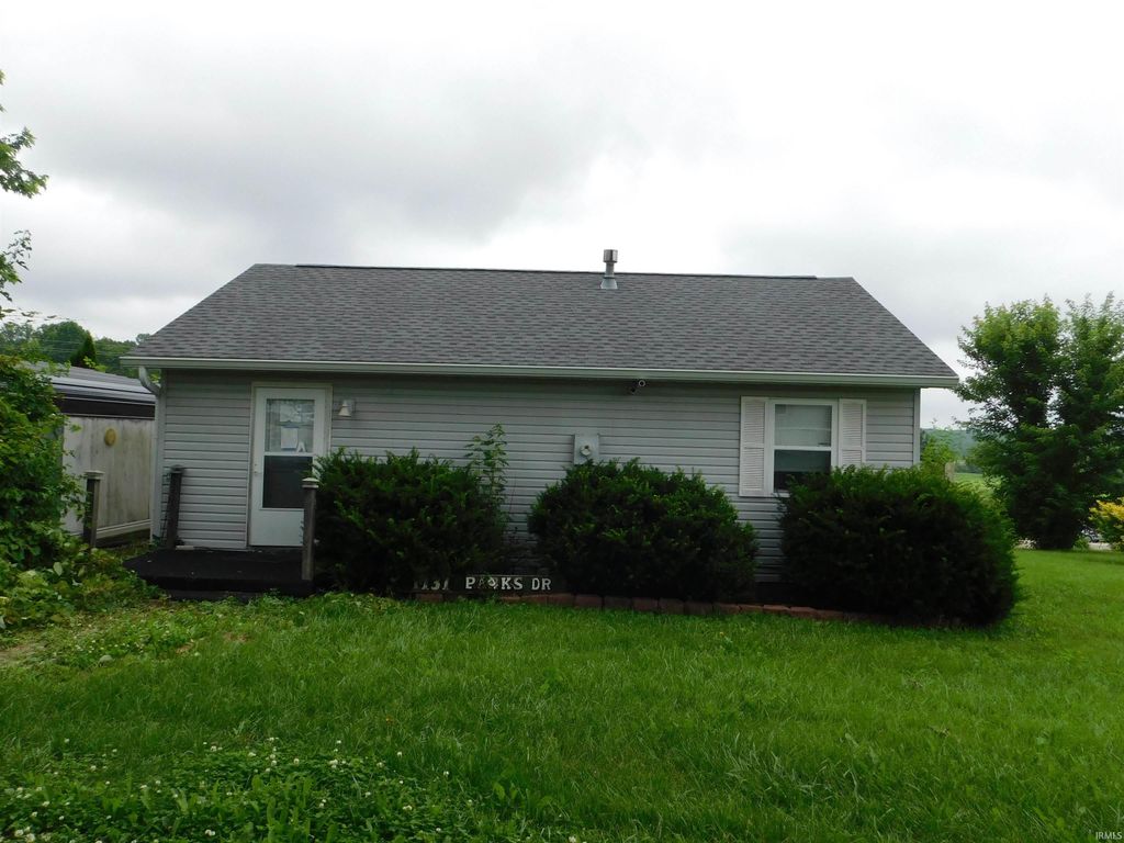 1131 Parks Drive, Spencer, IN 47460