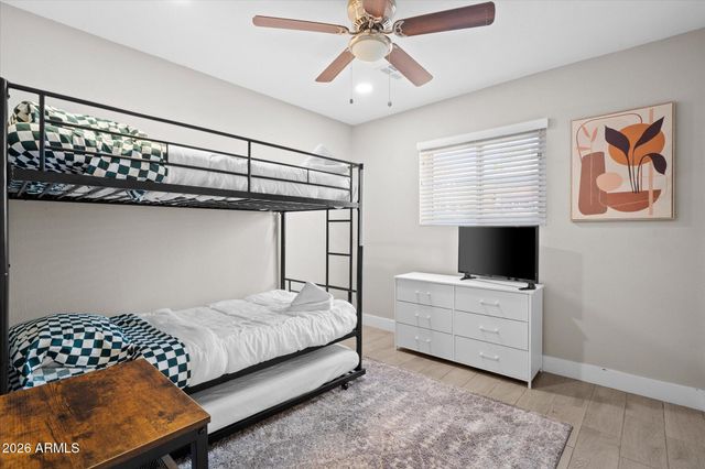 1211 W PALOMINO Drive, Chandler, AZ 85224