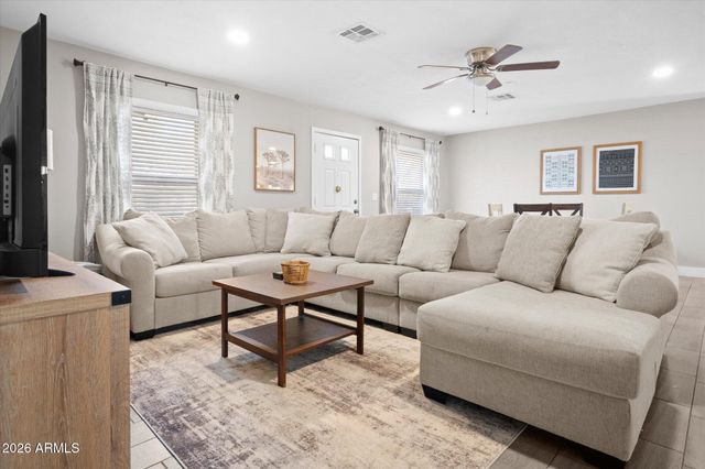 1211 W PALOMINO Drive, Chandler, AZ 85224