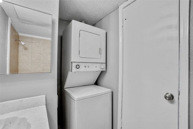 9815 Walnut Street 214, Dallas, TX 75243