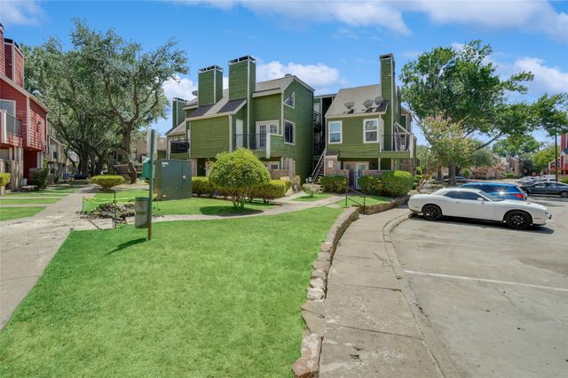 9815 Walnut Street 214, Dallas, TX 75243